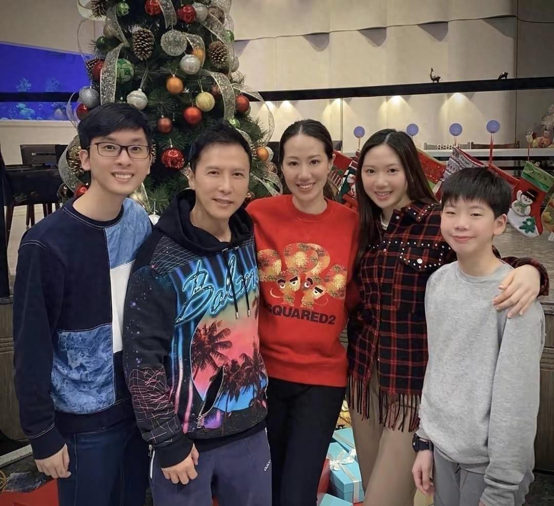 同是甄子丹儿子,把梁静慈生的和汪诗诗生的一对比,差距就出来了!