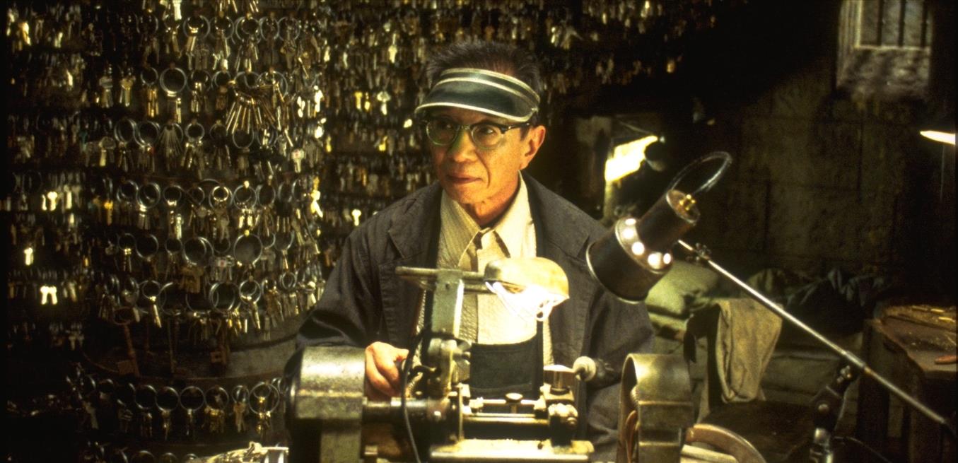 《黑客帝国》演员今非昔比,男主面容已失去昔日光彩!