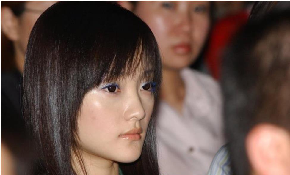 从人人同情到“声名狼藉”，贾乃亮走到今天这一步，怨不得李小璐