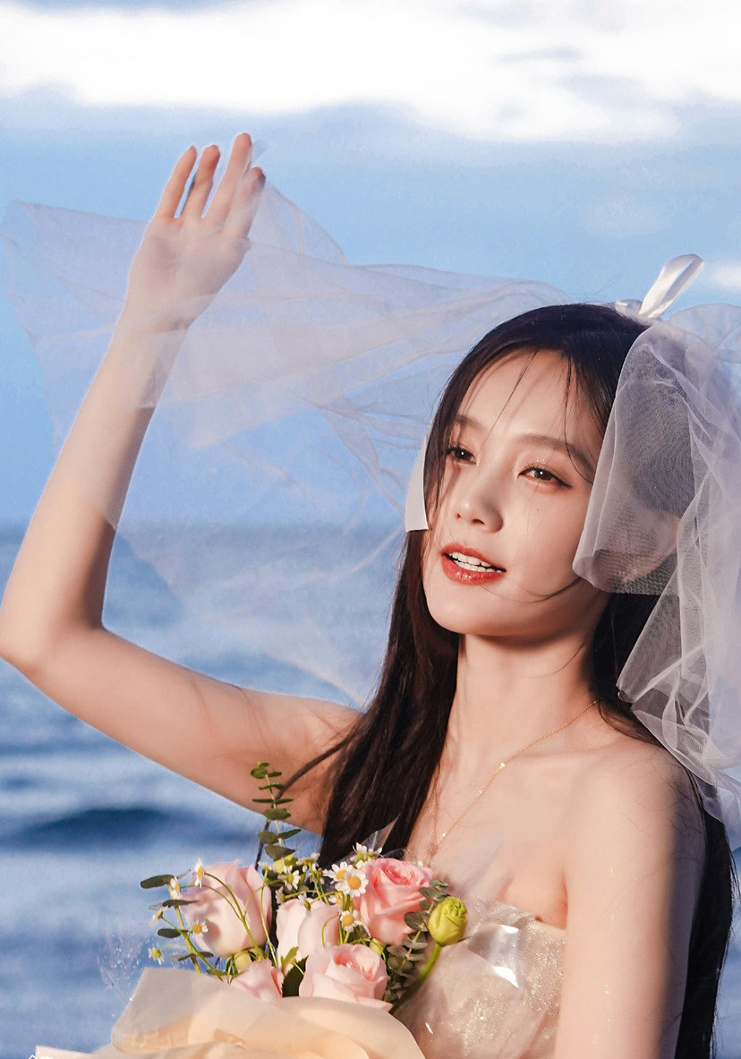 李一桐|天生明星,李一桐被星探两次选中