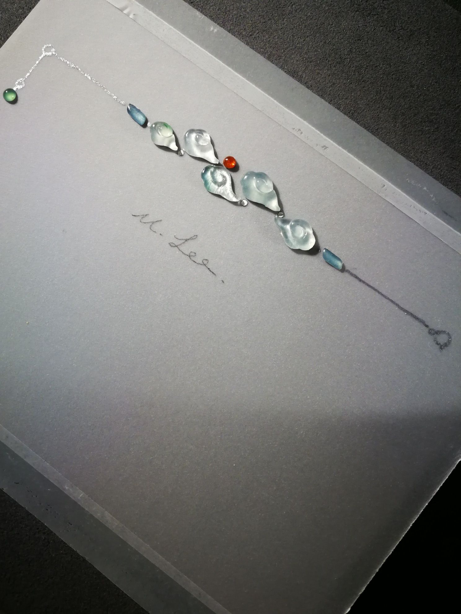 云逸心境,翡翠祥云环绕