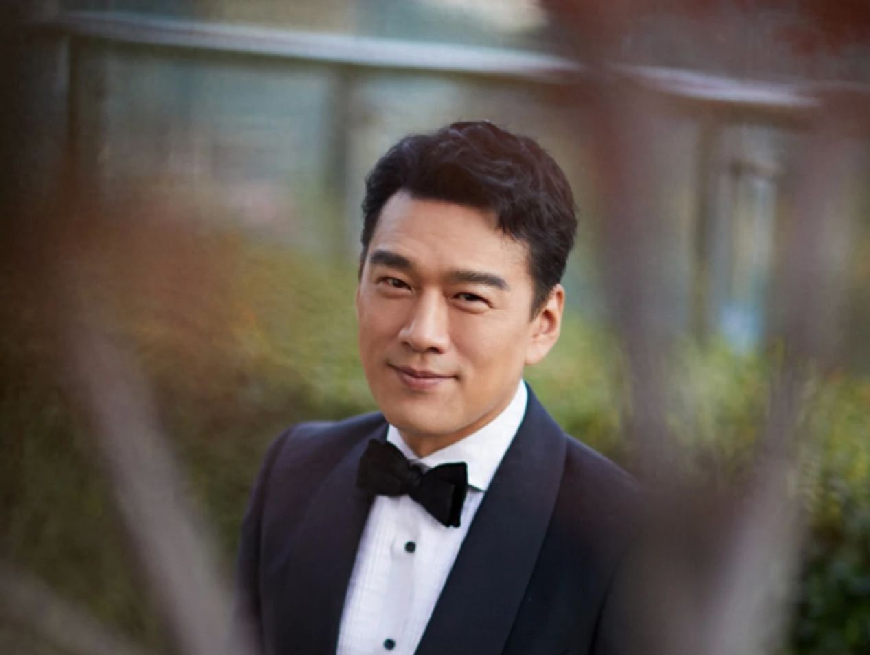 演员王耀庆:娶初恋郭晏青,22年宠妻如宝,拍戏赚的钱都给妻子管