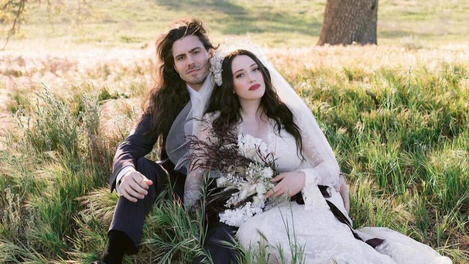 《破产姐妹花》凯特·戴琳斯结婚了！亲手布置家庭婚礼，15名亲友到场