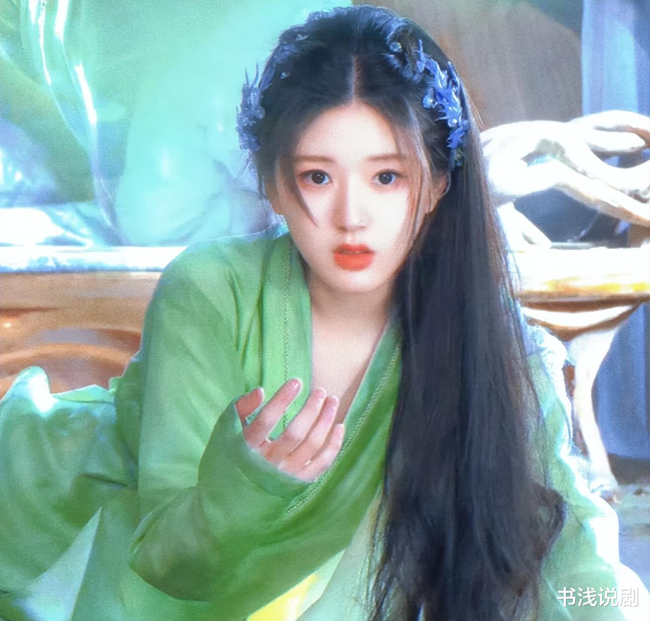 《狐妖》王权篇开机，成毅真够嫩的，李一桐撞衫白鹿，口碑炸了