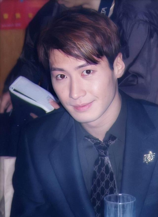 四大天王里“最不起眼”的黎明，现如今已走上了另一条康庄大道！