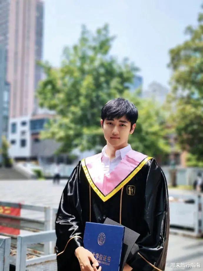 40岁金莎官宣00后男友:恨嫁,但不随便嫁!