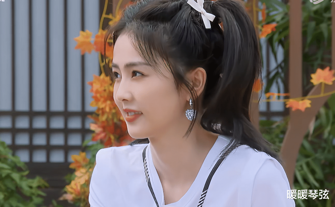 白鹿|看完《跑男》鉴定完毕，白鹿和张凌赫不是真情侣