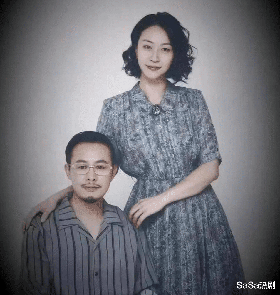 张颂文成剧圈顶流!他妻子温婉大方,非常的有气质,不愧是大嫂!