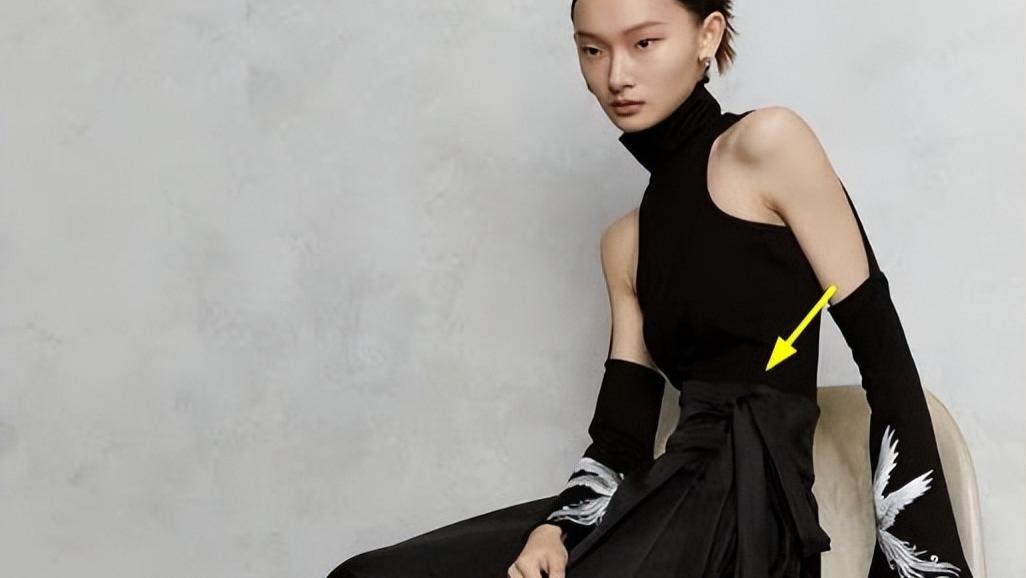 杨幂799元马面裙风波升级！被嘲爱蹭又外行，模特上身效果太打脸