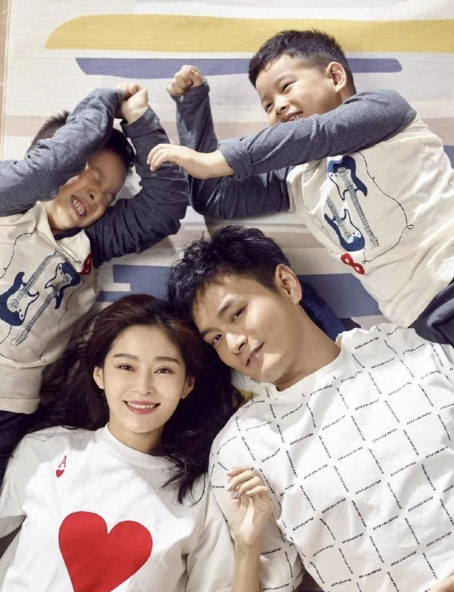 王雨:因为长得太帅,老婆倒追五年才得手,婚后两人的生活甜蜜