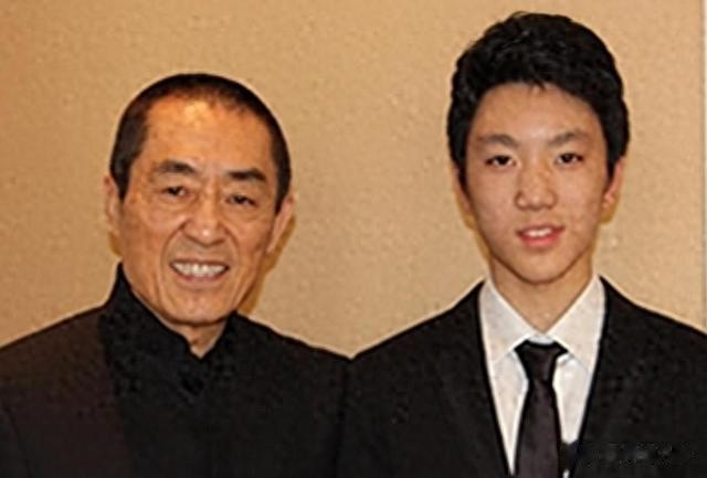 藏不住了！张壹男身份曝光：不只外貌像巩俐，还有更多细节真相