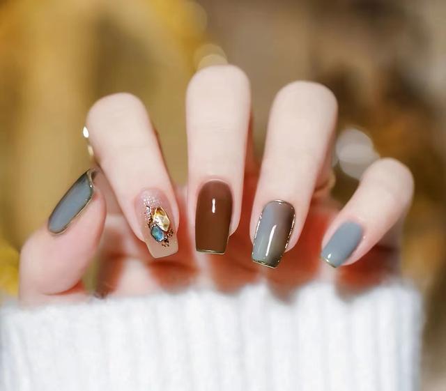 2023最新!上手显白又高级的秋天美甲合集~