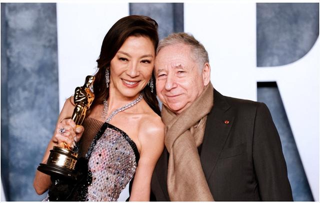 “把老公熬成爹”,这几对明星夫妻同框,明明没差几岁却像两代人