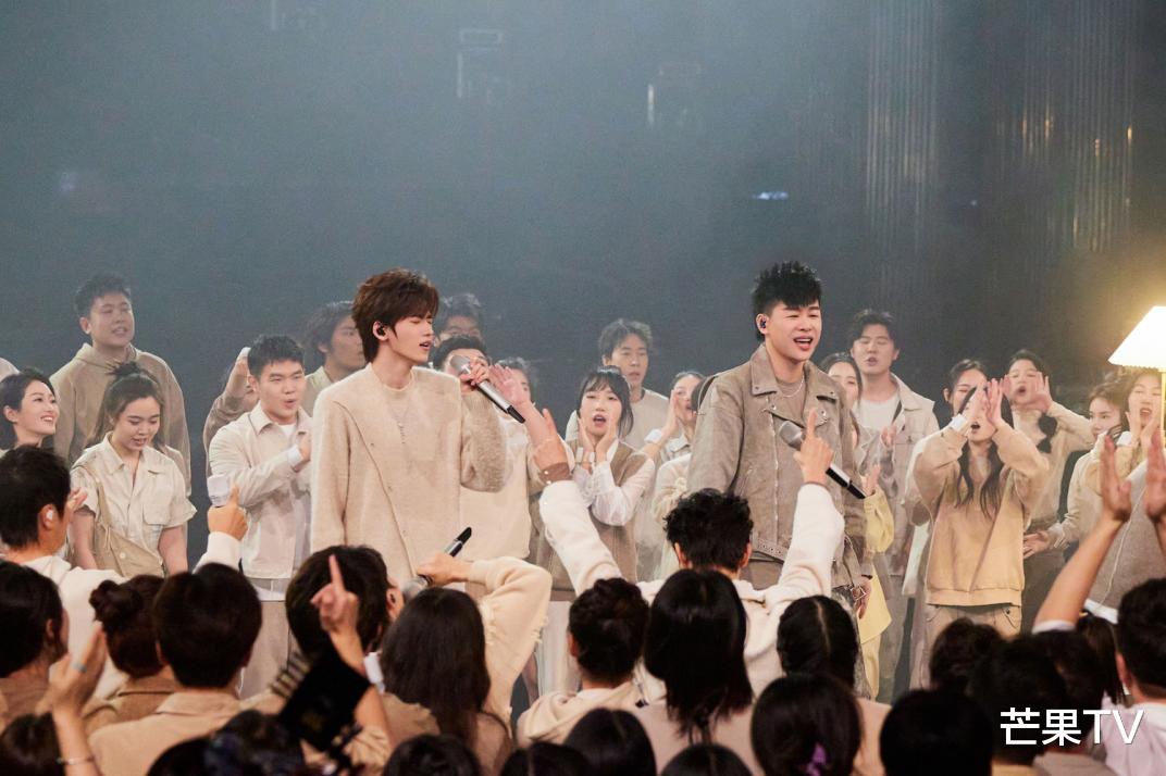 魏如萱炎明熹回归《声生不息·家年华》,陈楚生周深二搭引高期待