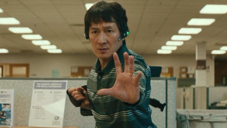 成龙|“山寨版成龙”关继威获95届奥斯卡最佳男配，原本是角色是成龙的