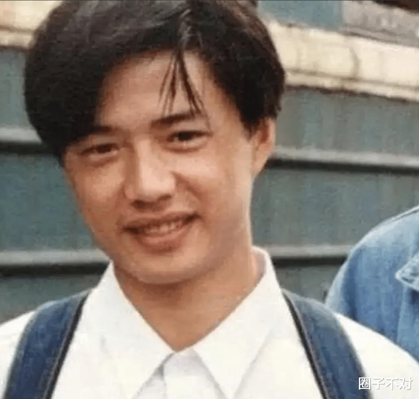 他追了9年才娶了妻，因为妻子怕疼做了12年丁克，余生只想宠着她