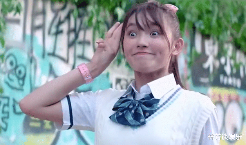 毛晓彤|挤眉弄眼,摇头晃脑?35岁毛晓彤出手,带来教科书式“甜妹演技”