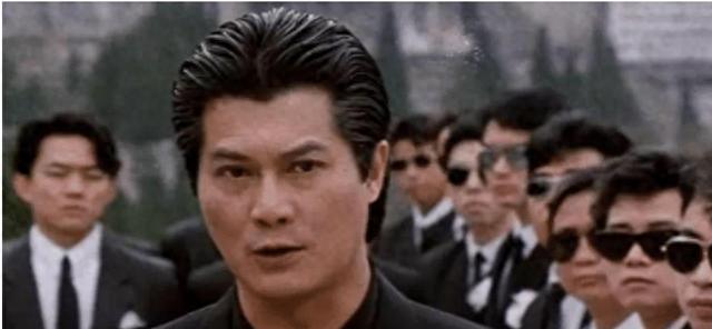 2002年“妖王”罗文去世，葬礼轰动全港，刘銮雄为何会被赶出灵堂