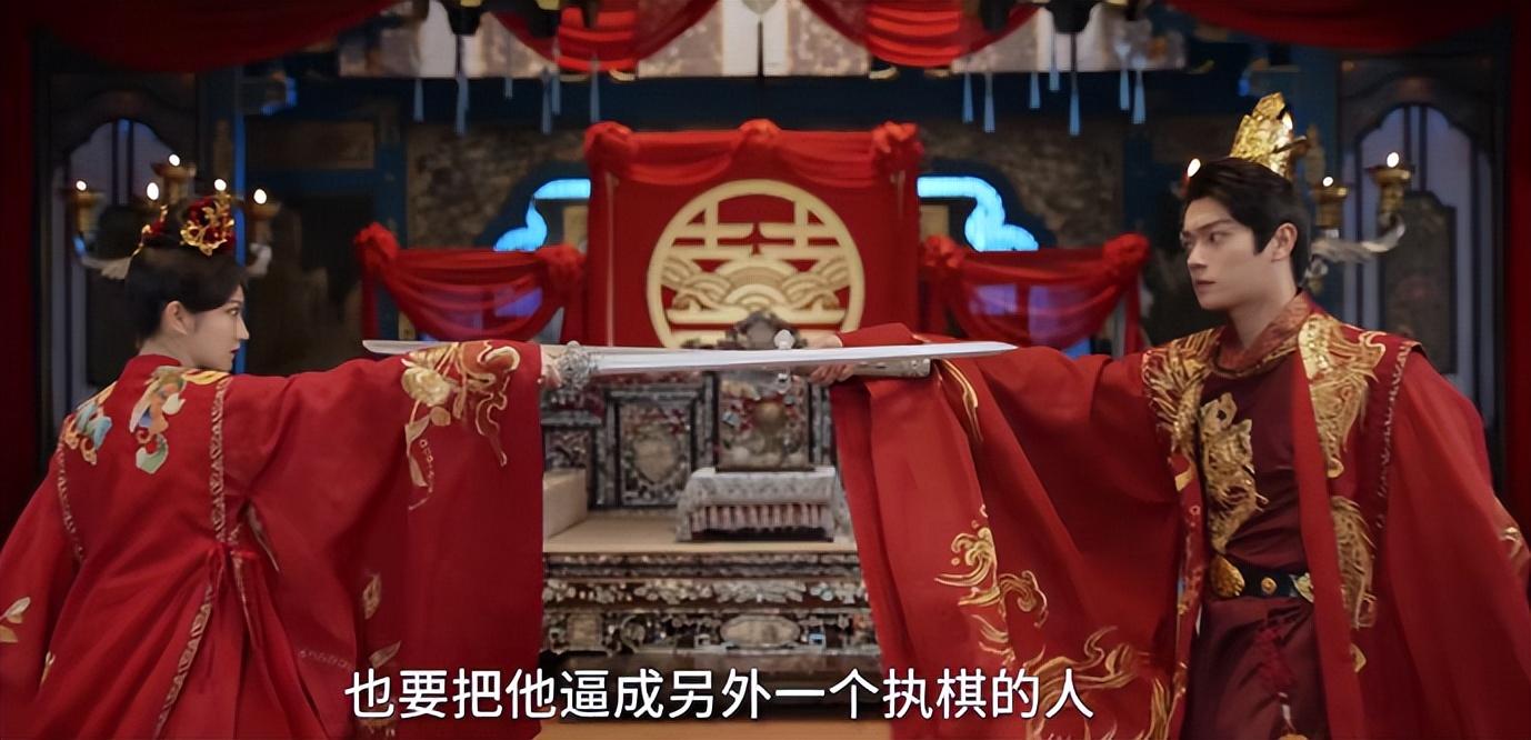 没想到，快到年底了，35岁景甜会以这种的方式，打出一副“王炸”