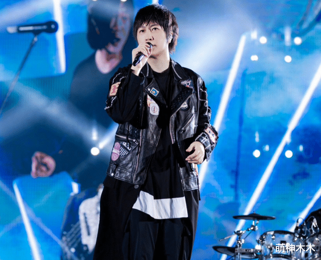 五月天演唱会被曝假唱对口型，粉丝称是惯犯，更多演唱会黑幕被扒