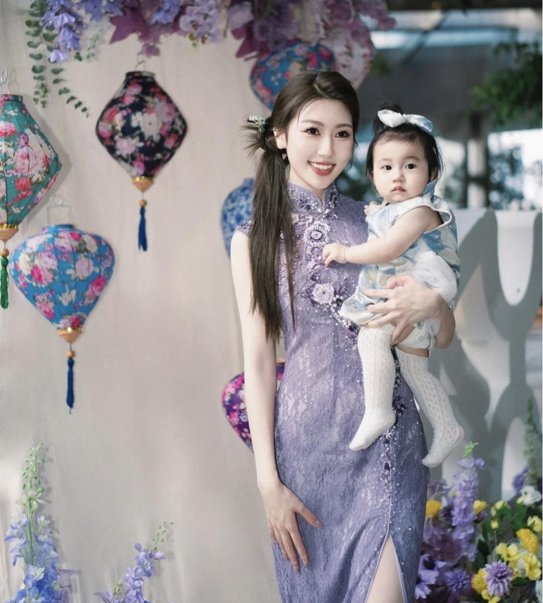 舅舅外公都是影帝，爸爸是国家一级演员，海归学历现在是网红