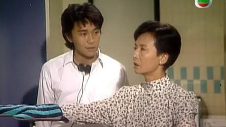 85岁梁爱复出拍戏面容枯瘦，老年丧子孤苦伶仃，一生悲惨但没放弃