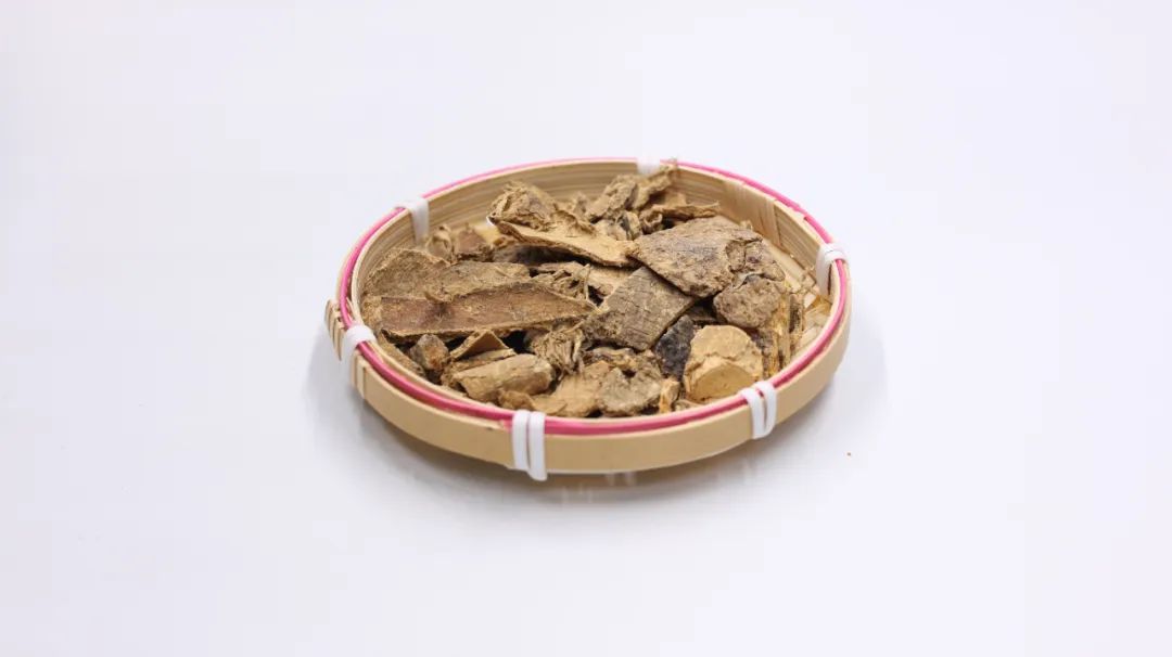 香椿|一味奇妙的中药，不仅能清热燥湿、止泻止血，还能抗病毒、抗肿瘤