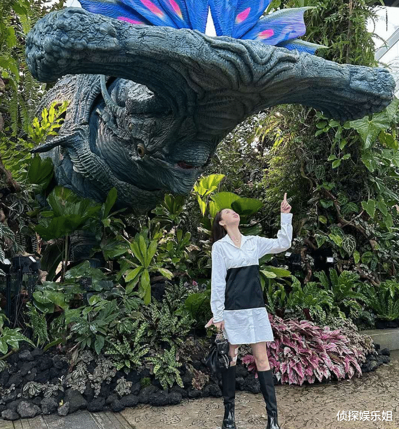 陈乔恩|陈乔恩晒老公视角出游照,打扮青春少女感足,腿部贴胶布引担忧