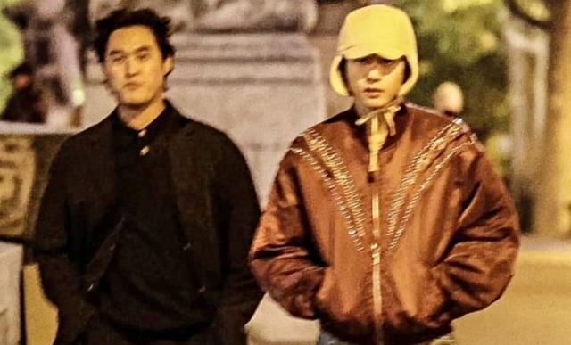 jennie|5度被爆绯闻没承认,V&Jennie巴黎窗台接吻影片公开?高调手牵手