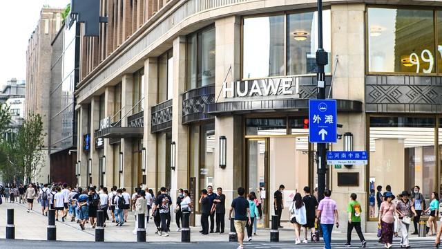 华为|美国针对华为，痛下死手！华为王军被停职，余承东独揽大权？