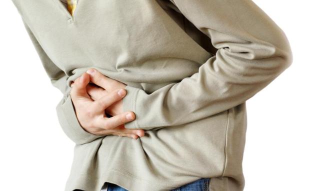 经常“放屁”是肝不好吗？医生提醒：放屁多，或与4个原因有关