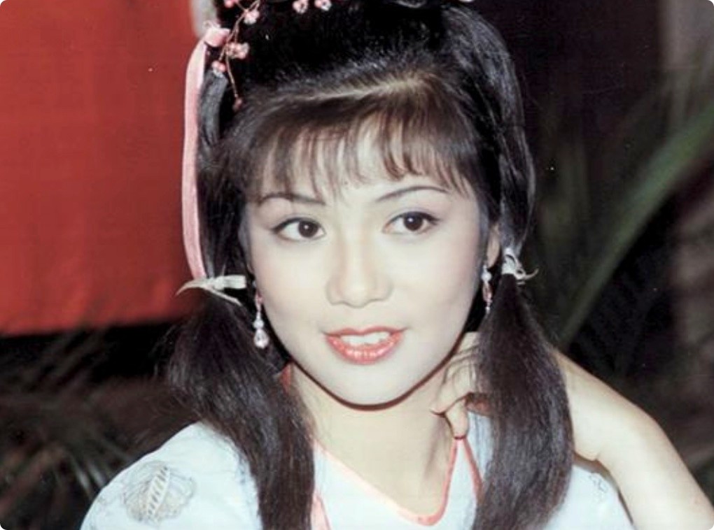 新射雕:忍过了高伟光的“泡面头”,实在忍不了明道的“馒头脸”