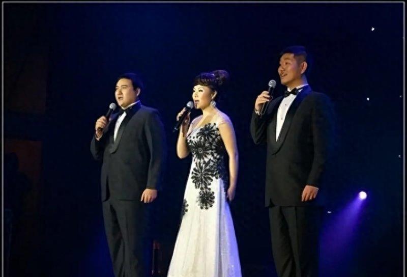 她是美女歌唱家,连登几年春晚,却沦为“大老虎”情妇,下场凄惨