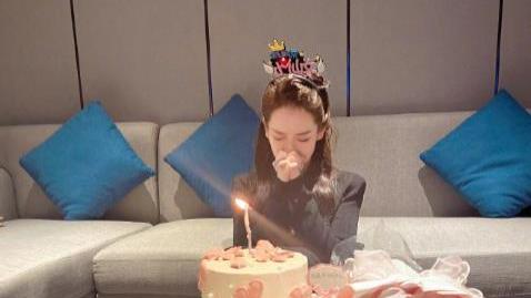 李承铉晒照为戚薇庆生，细节暴露真实婚姻关系，Lucky越长越像爸爸