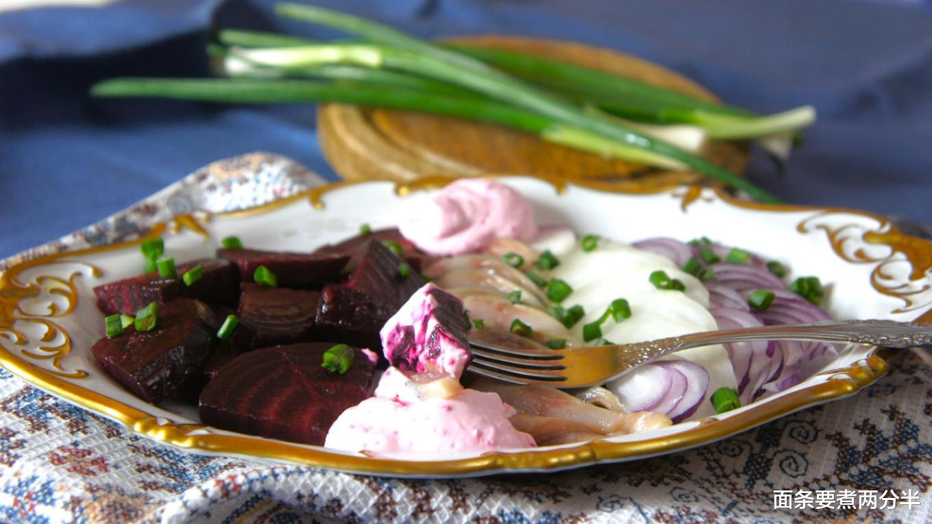 俄罗斯奇异的甜菜化妆术