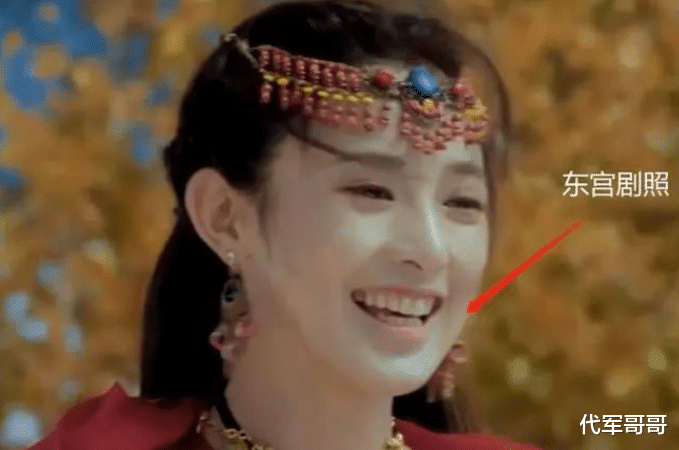 33岁的彭小苒,终于为自己的“整容”付出了代价