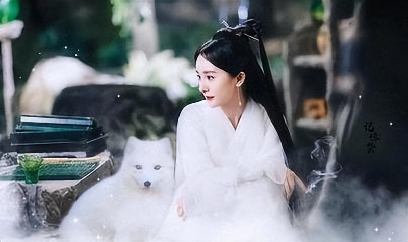 白浅原定唐嫣,一张定妆照撕开杨幂真面目,怪不得好姐妹反目成仇