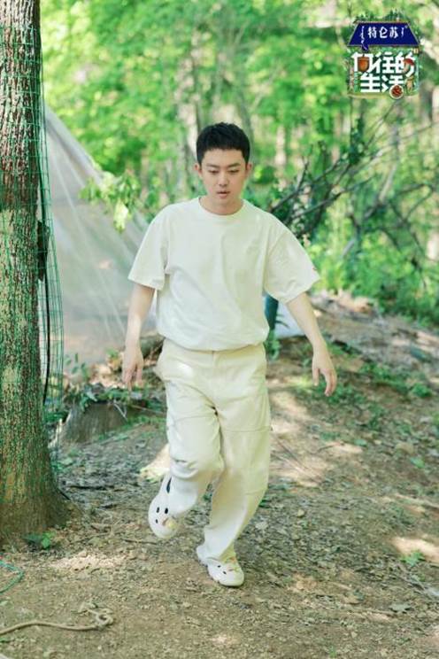 许嵩|那英好妹妹乐队毛不易接力作词 《向往的生活》又一神曲将诞生！