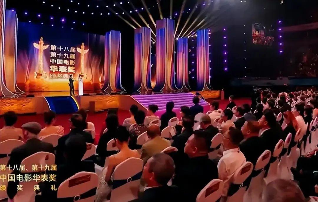 小美人鱼|“嘎子哥”参加华表奖被拒入场，暴怒喊话：不让进是你们的损失