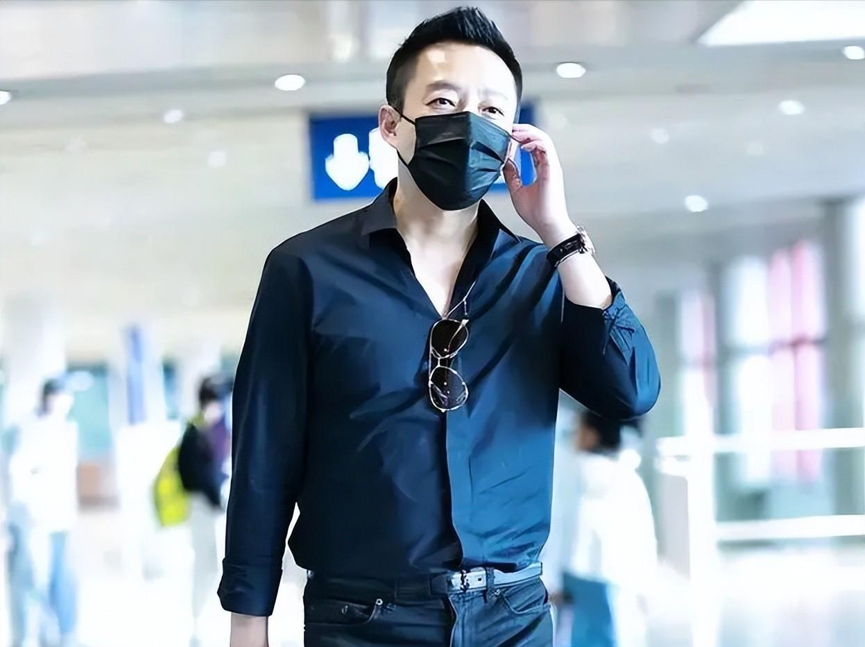 复合了?大S现身汪小菲直播间,光头不管不顾,张兰成为最大笑话