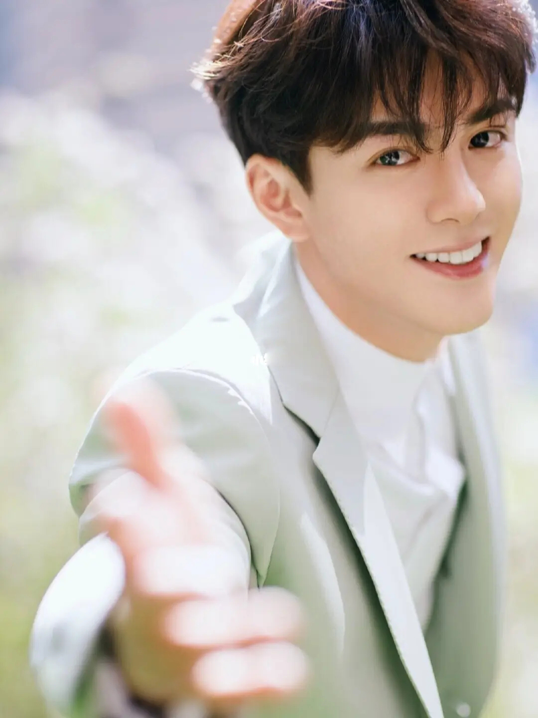 谁说两广无帅哥?来自广东的8位男明星,个个相貌英俊,身高傲人