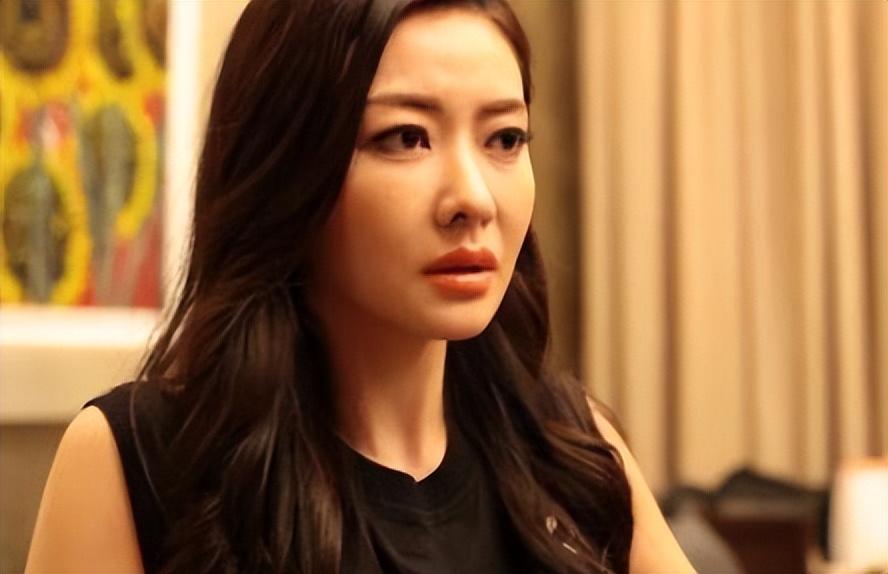 熊黛林|熊黛林的情感困境:被出卖的痛苦与婚姻的担忧