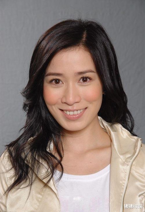 “放浪形骸”余诗曼：传与袁咏仪抢张智霖，被郑嘉颖踢下车