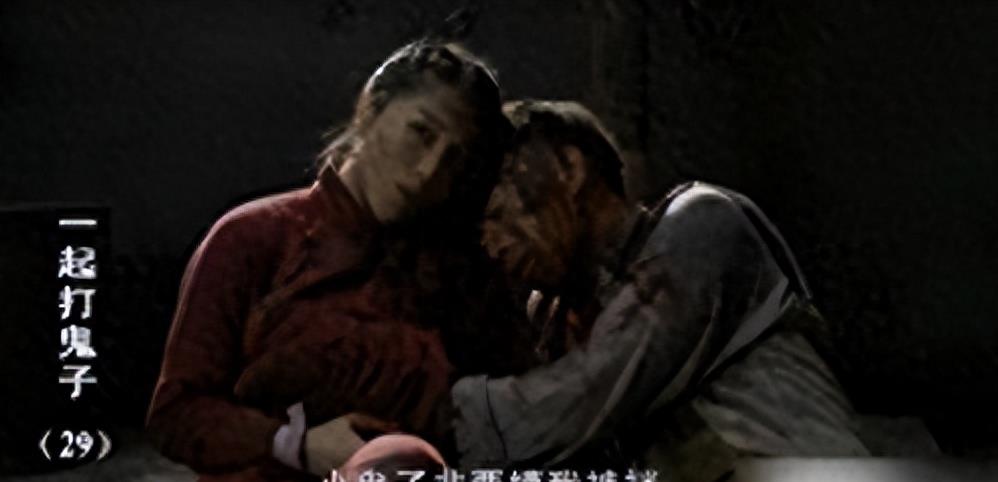 “笑出内伤”的抗日剧穿帮，挖掘机就算了，手撕鬼子，导演你是认真的吗