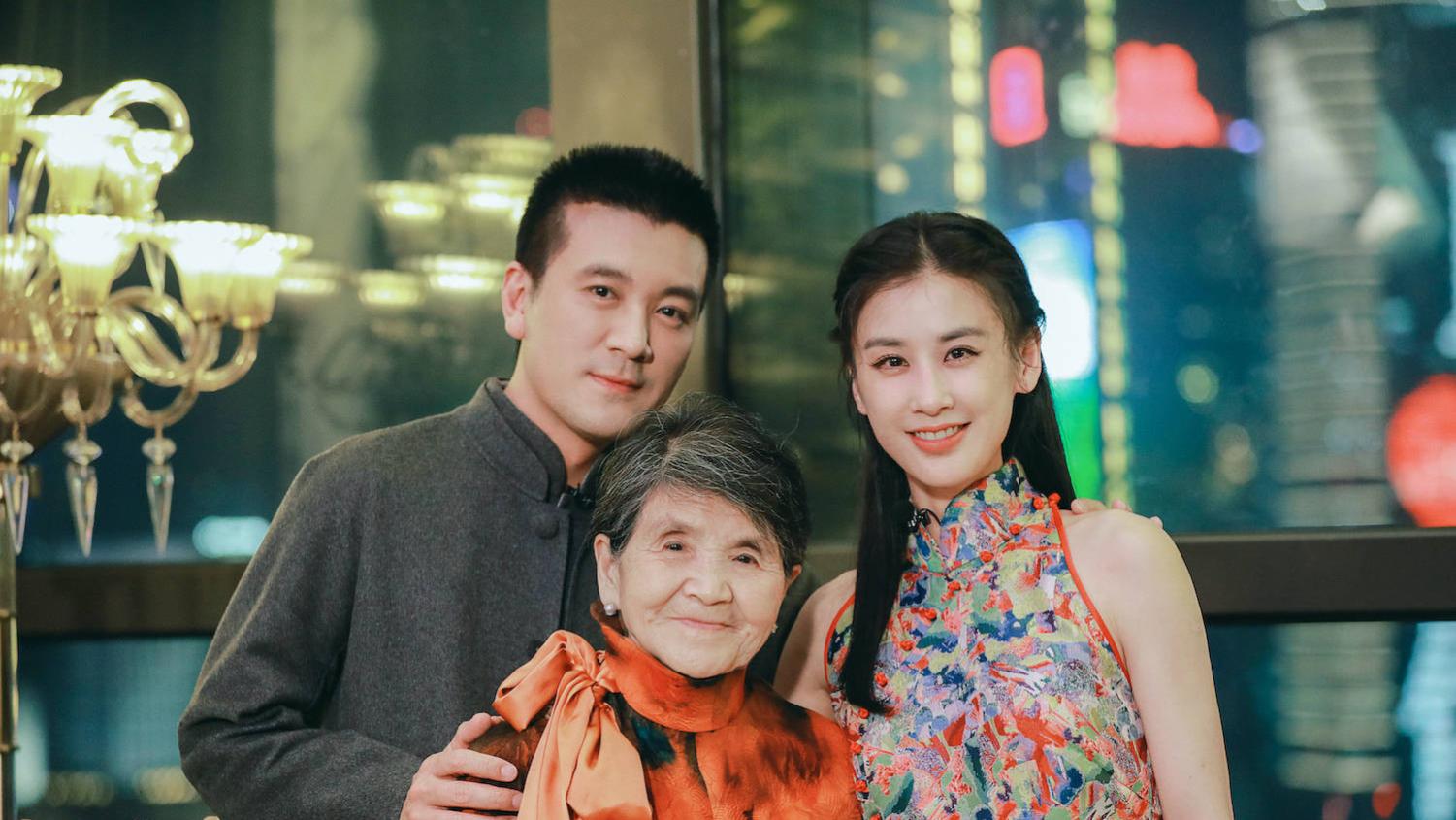 杨子|黄圣依杨子再被传离婚！男方妈过年绝口不提儿媳，一家人久未同框