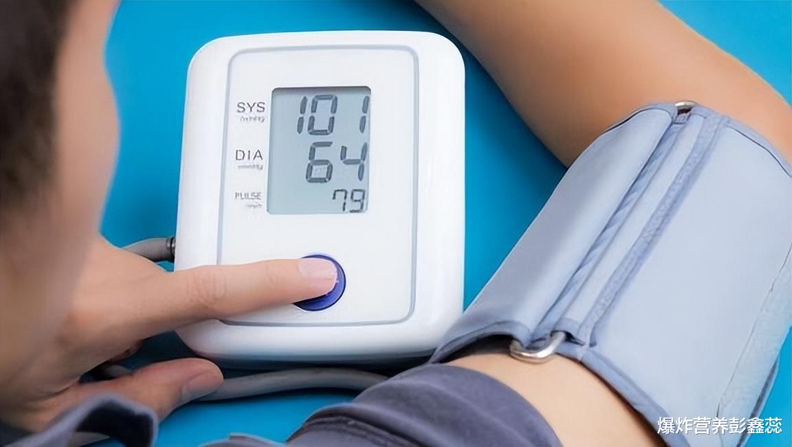|测量血压值，应该躺着测血压还是坐着测血压？哪种方式最准确？