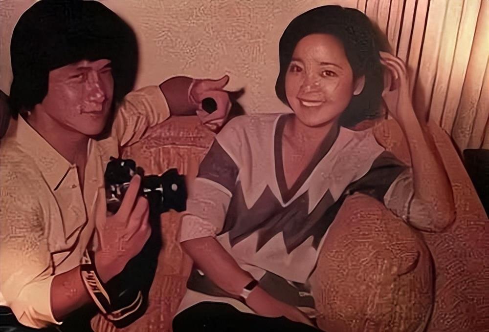 拈花又惹草?成龙邓丽君私生子真相浮出水面,起底成龙的风流史