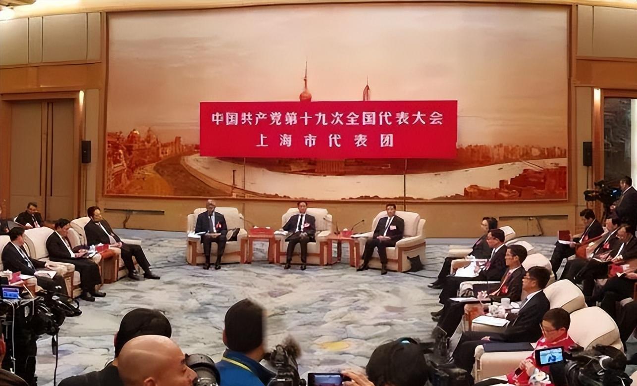 有一种“反噬”叫董卿与密春雷，结婚10年后，善恶报应都来了！