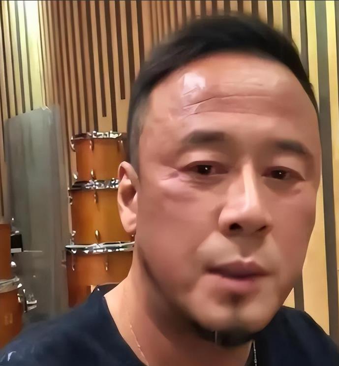 笑不活了！知名歌手杨坤向甘肃捐款，我却笑死在网友们的评论区