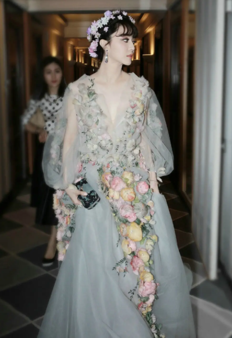 范冰冰的花期是真的长